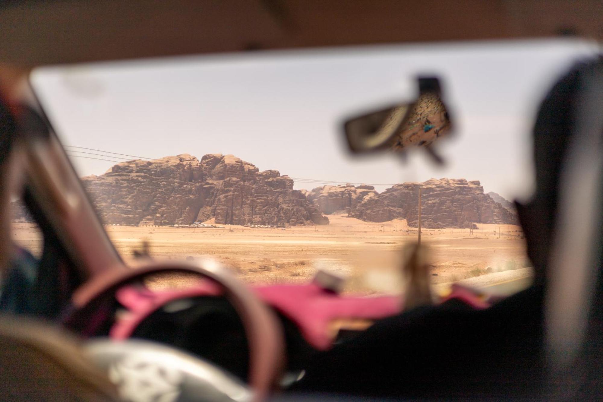 Bed and Breakfast Beduin Star Trail Camp à Wadi Rum Extérieur photo